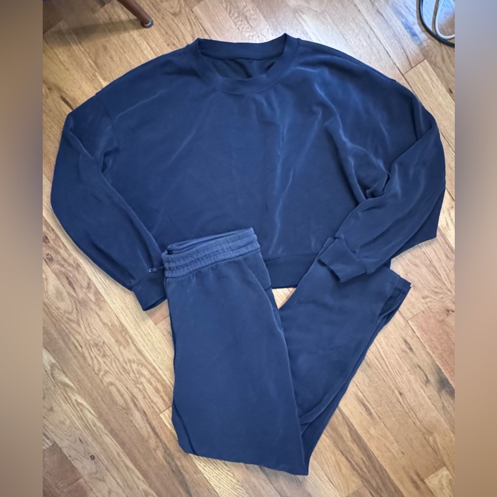 Lululemon Black Softstreme Sweatsuit Set sz 12